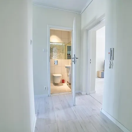 Apartment Good Time - Swietokrzyska Warsaw